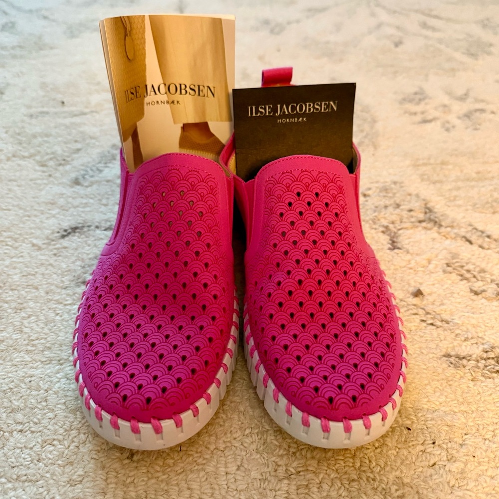 ILSE JACOBSEN Tulip Flats
